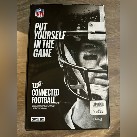 Official NFL Bluetooth Football - Picture 4 of 10